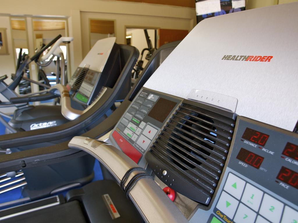 Ypc Fitness & Accomodations Invermere Room photo